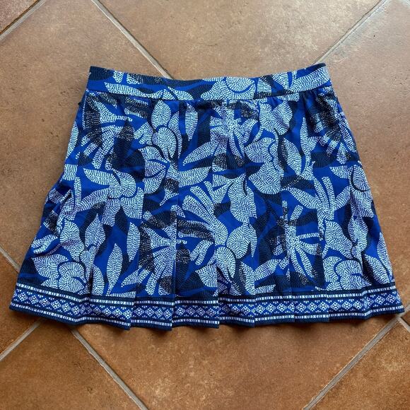 Chico's Zynergy Athletic Skort w Zip Pockets, Pleats, Floral Print NWT size 14 - Picture 6 of 6